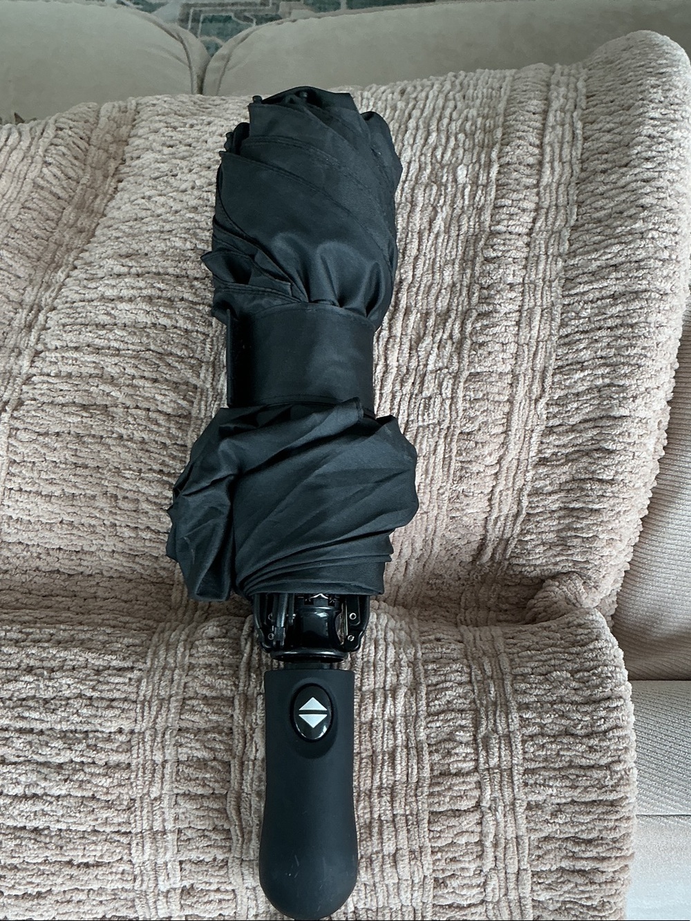 Compact Black Folding Umbrella